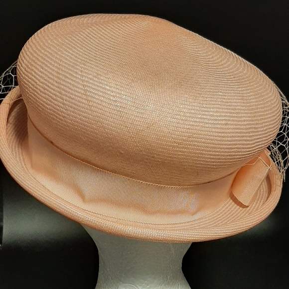 Pretty Pink Summer Women's Hat with Band Bow & Veil Short Brim Vintage - Picture 3 of 8